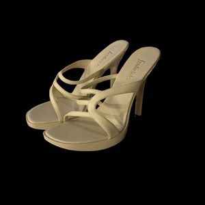 Frederick’s of Hollywood Beige Heel BRAND NEW with box women’s size 7